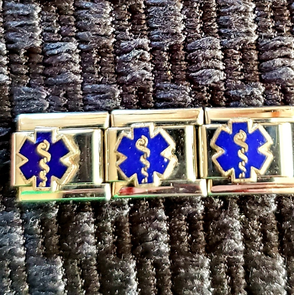 🛍BOGO 50% OFF❗NWOT 🚑 Custom Made Medic Logo Italian Charm